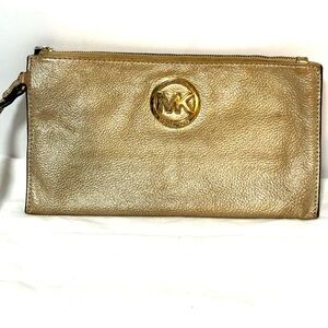 Michael kors gold wristlet